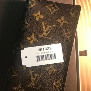 Auth Louis Vuitton Porte Valeurs C. C Wallet